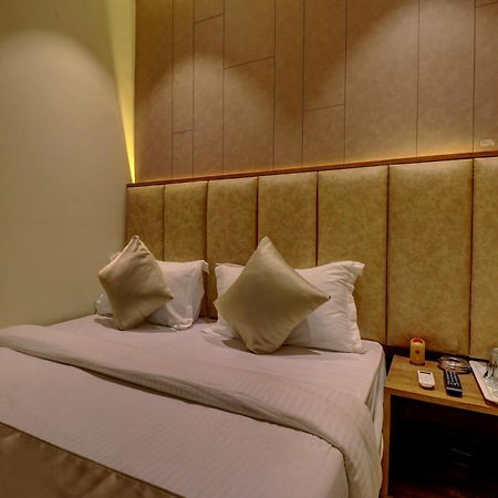 Hotel Amber Suite Near Mumbai Airport Eksteriør billede