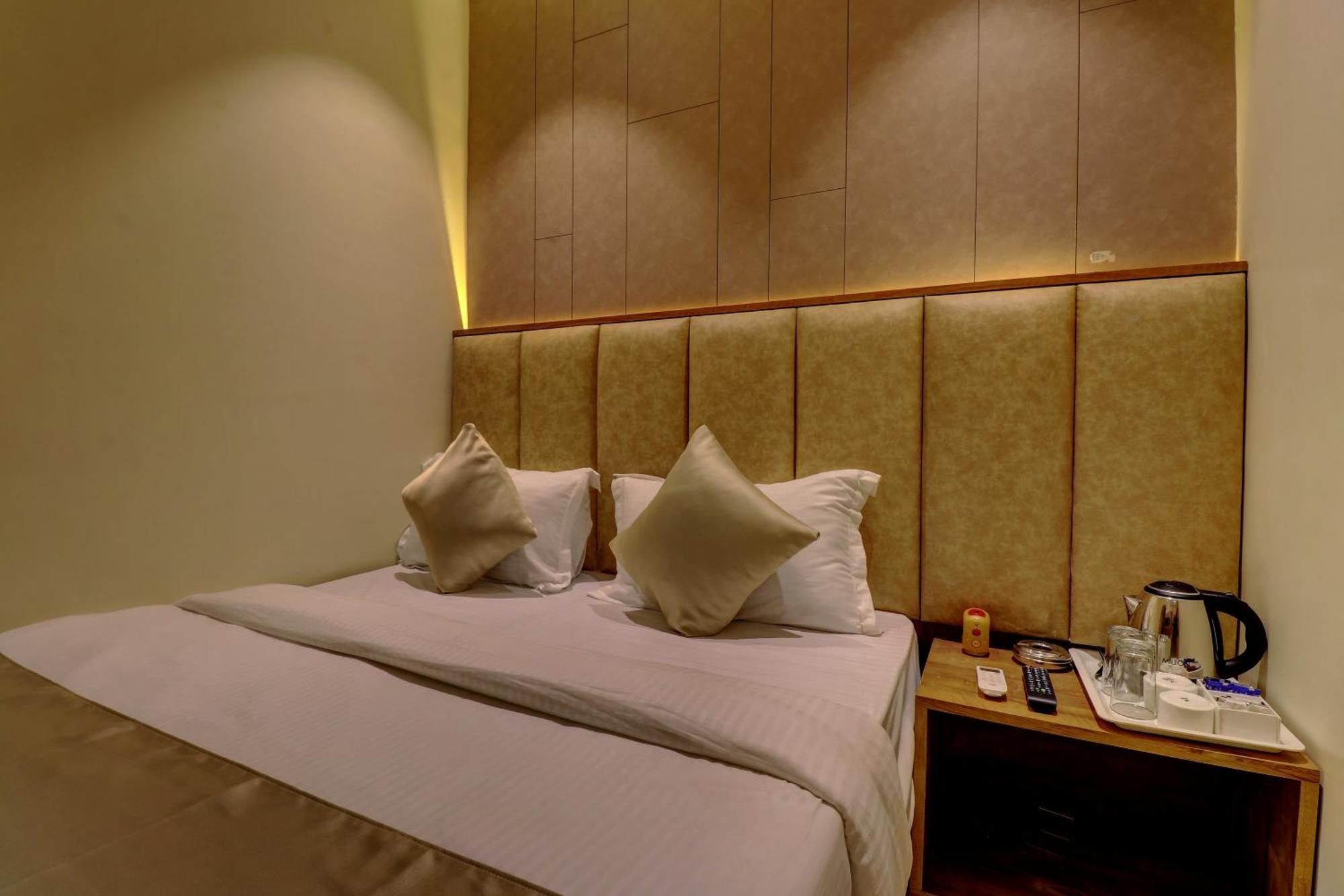 Hotel Amber Suite Near Mumbai Airport Eksteriør billede
